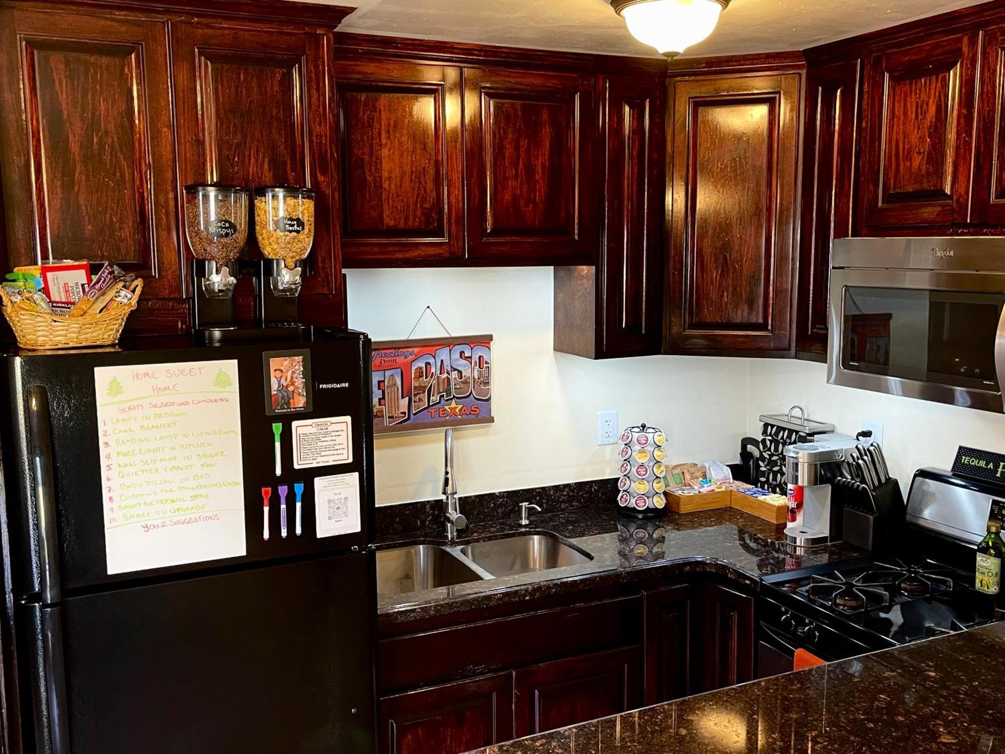 3mins.airport/fort Bliss-pet Friendly-washer/dryer *