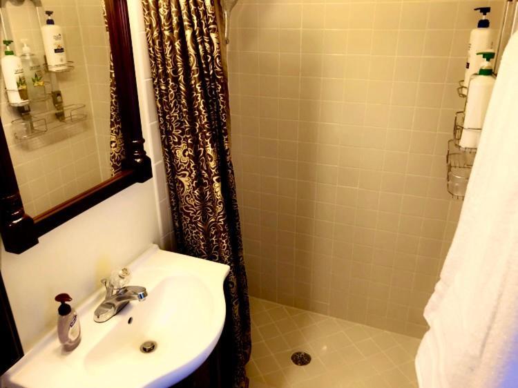 3mins.airport/fort Bliss-pet Friendly-washer/dryer